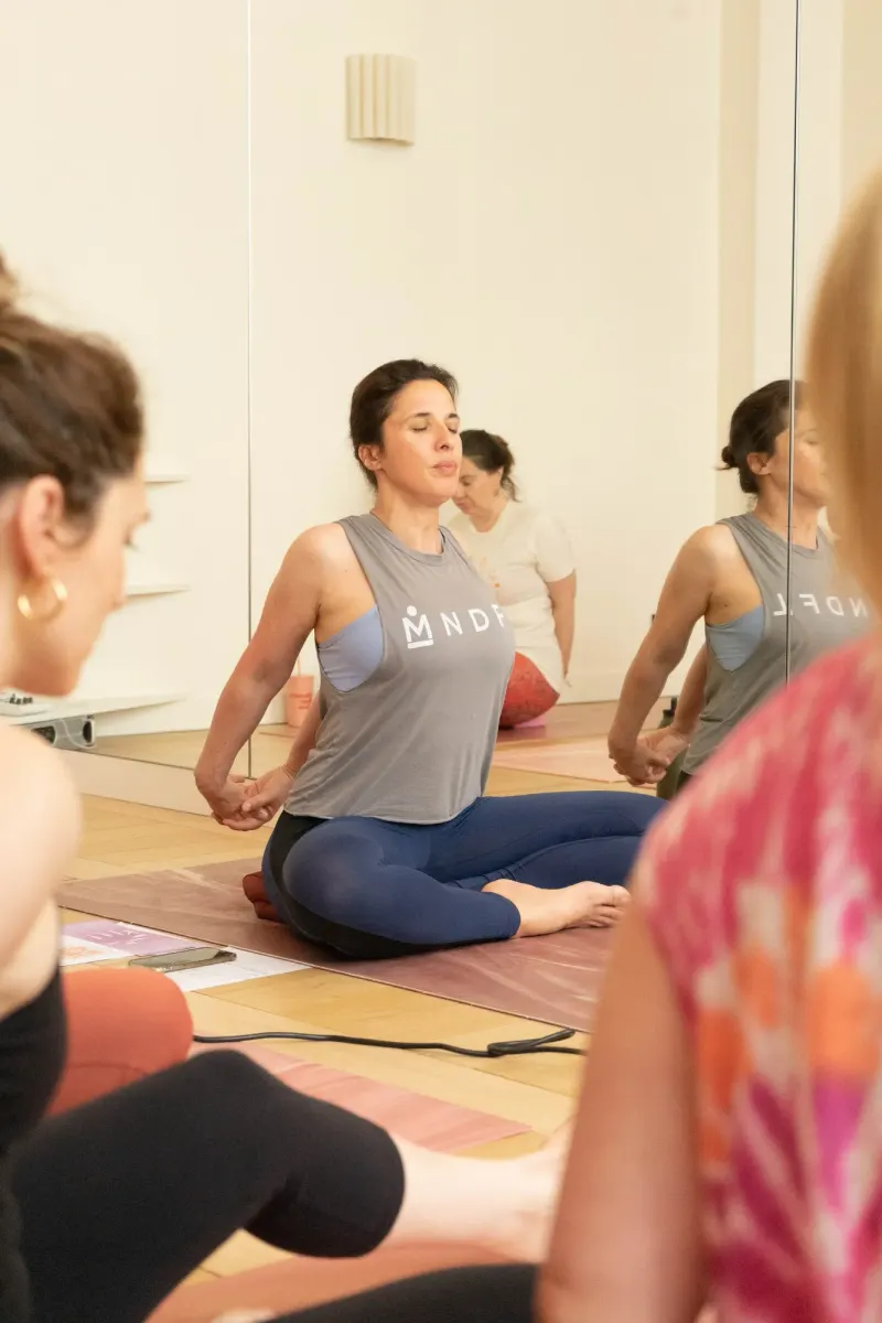 Atelier de kundalini yoga de Lili Barbery au studio de Charlotte Muller à Paris — 52