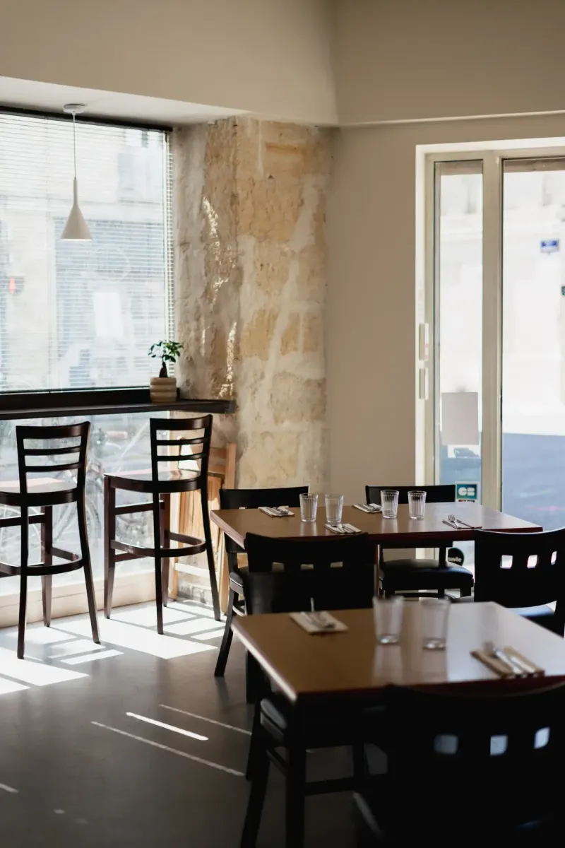 Halva, Bordeaux — 2