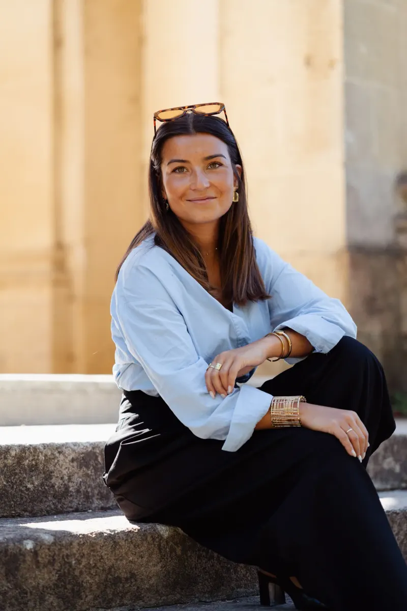 Laura Follain, Éclat — 12