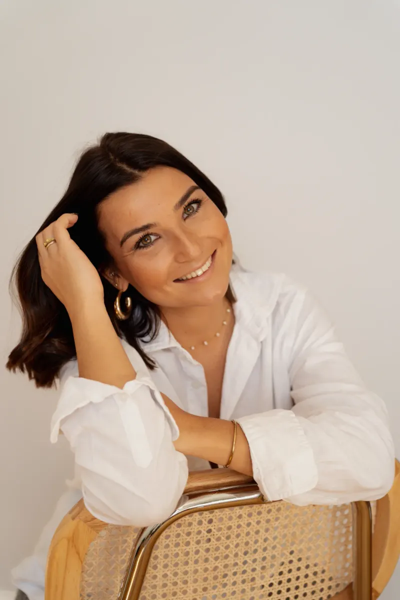 Laura Follain, Éclat — 16