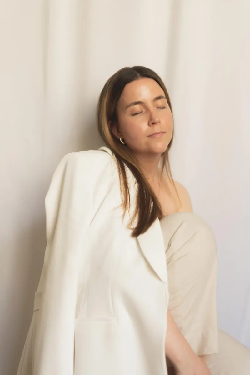 Clara, fondatrice de Layers of Clarity — 75