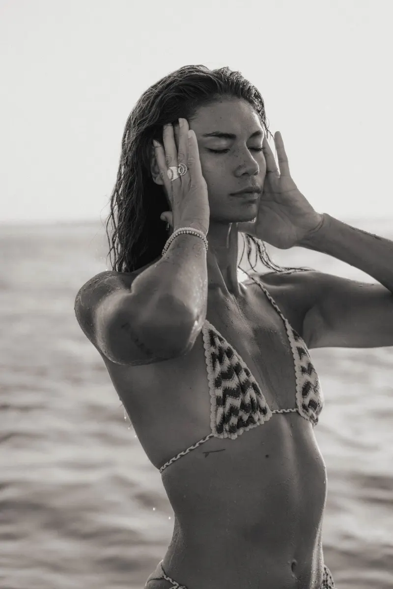 Vaimiti, longboardeuse tahitienne — 48