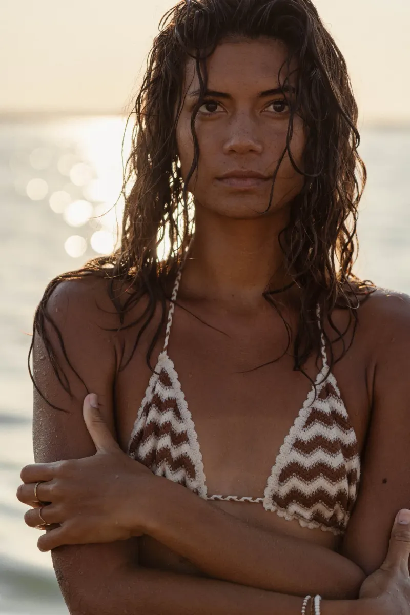 Vaimiti, longboardeuse tahitienne — 80